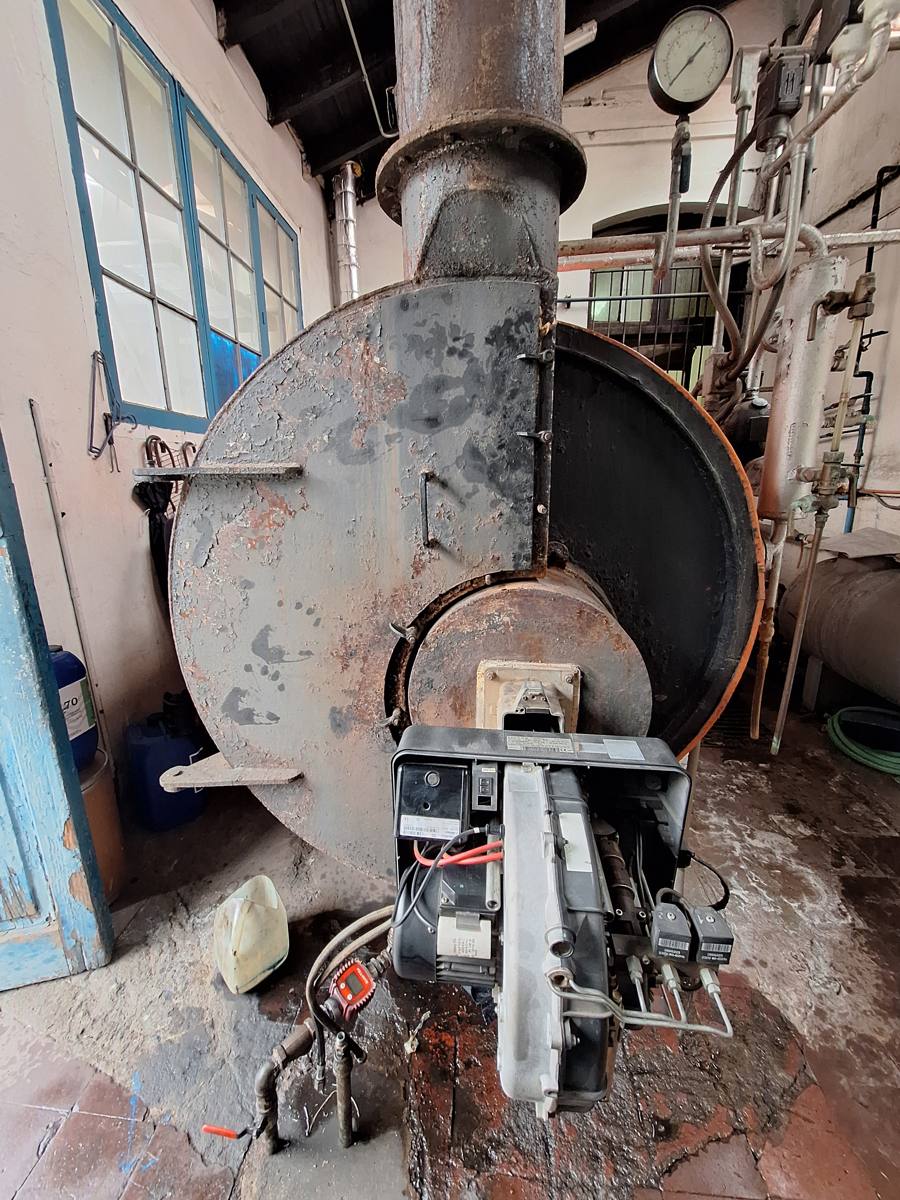 Inspección de caldera generadora de vapor